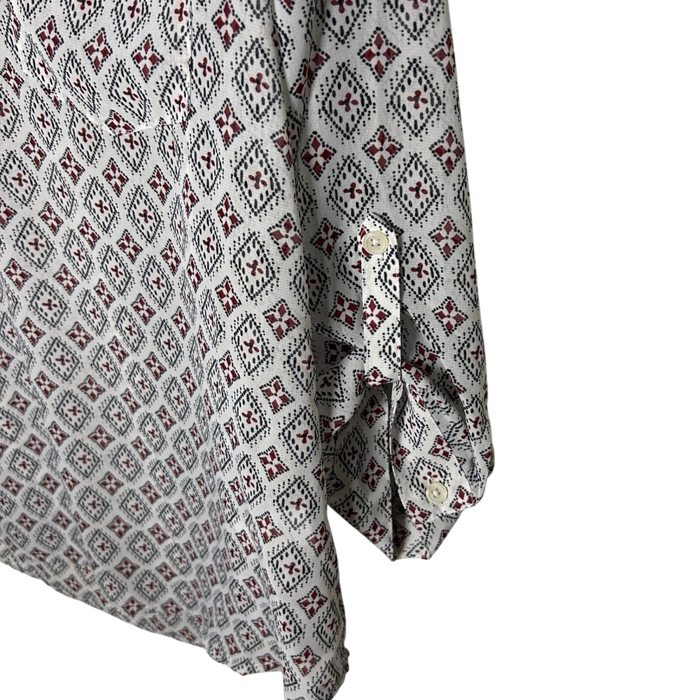 Maurices Women's Geometric Print Tunic Top Roll Tab Sleeves White Red Size L - Picture 3 of 7